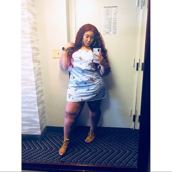 Plus size dress (2x) - Picture 2 of 3